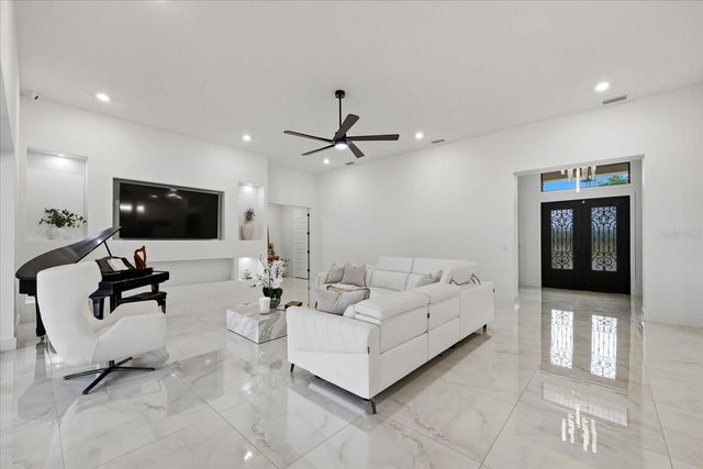 8459 HARVEY WALDEN DRIVE, Plant City, FL 33565