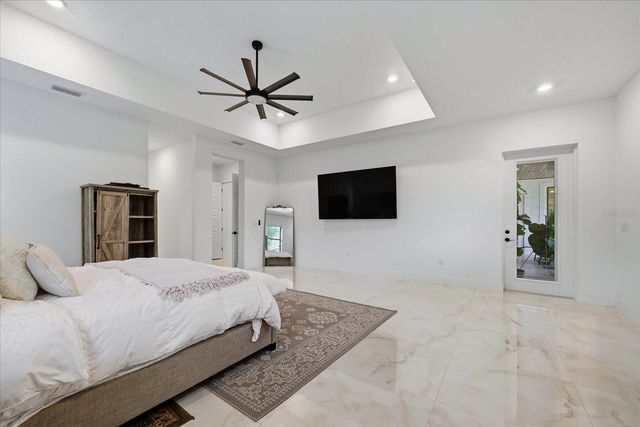 8459 HARVEY WALDEN DRIVE, Plant City, FL 33565