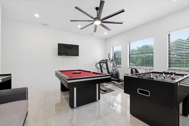 8459 HARVEY WALDEN DRIVE, Plant City, FL 33565