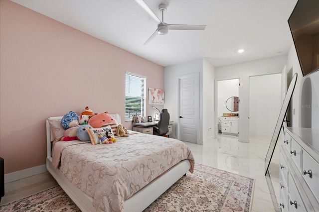 8459 HARVEY WALDEN DRIVE, Plant City, FL 33565