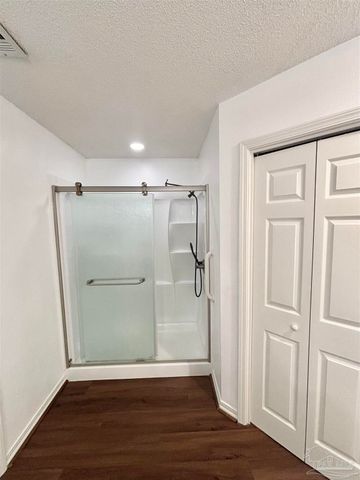 809 Wickwood Cir, Pensacola, FL 32514