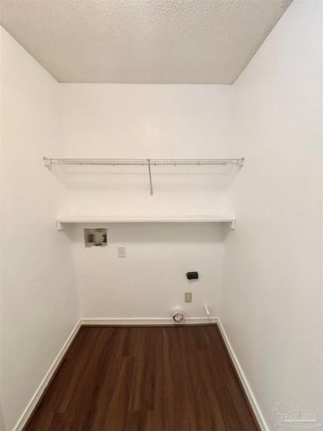 809 Wickwood Cir, Pensacola, FL 32514