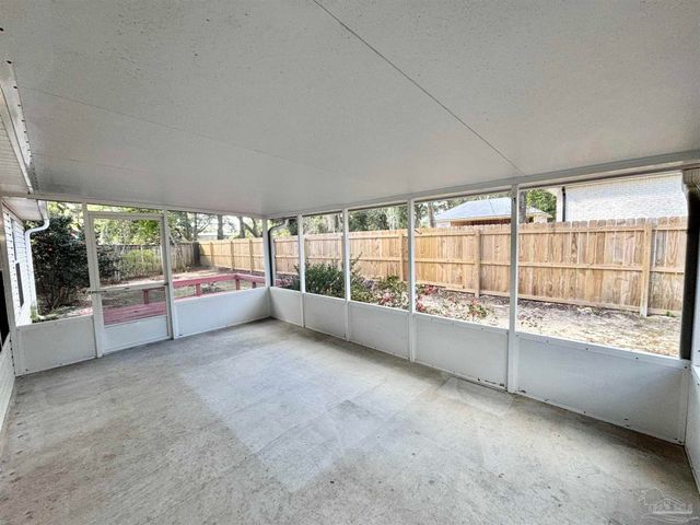 809 Wickwood Cir, Pensacola, FL 32514