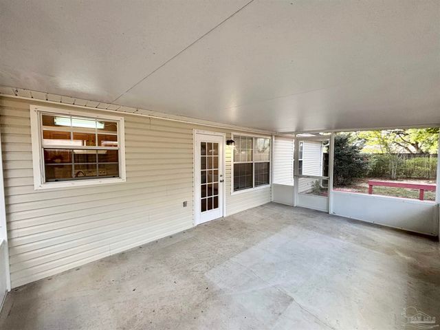 809 Wickwood Cir, Pensacola, FL 32514