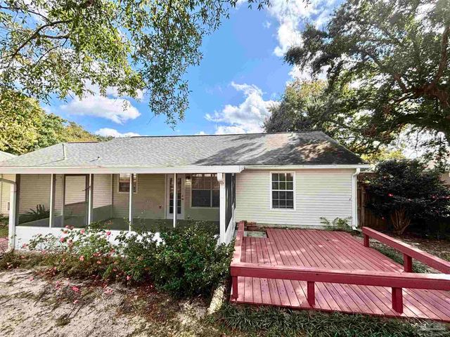 809 Wickwood Cir, Pensacola, FL 32514