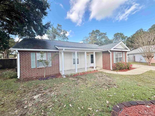 809 Wickwood Cir, Pensacola, FL 32514