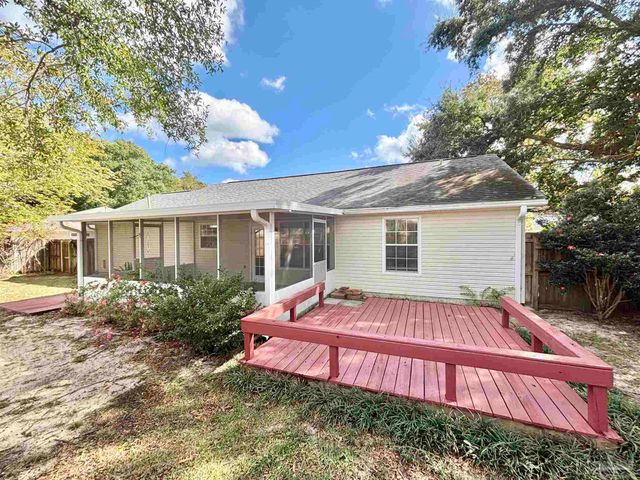 809 Wickwood Cir, Pensacola, FL 32514