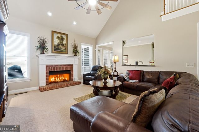 13 WATERSTONE Drive SE, Cartersville, GA 30121