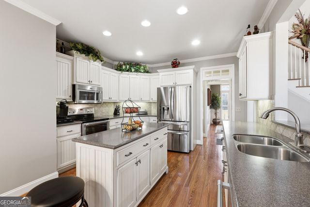 13 WATERSTONE Drive SE, Cartersville, GA 30121