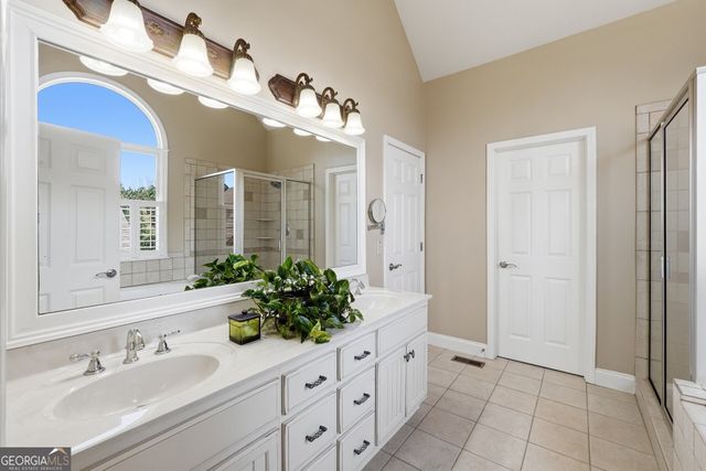 13 WATERSTONE Drive SE, Cartersville, GA 30121