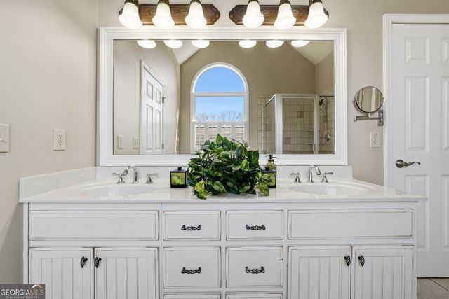 13 WATERSTONE Drive SE, Cartersville, GA 30121