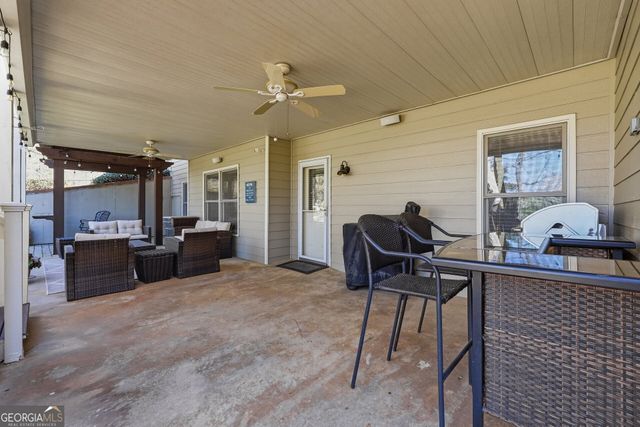 13 WATERSTONE Drive SE, Cartersville, GA 30121