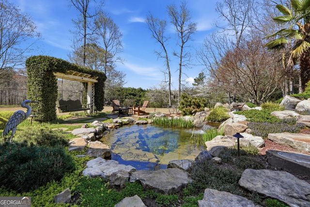 13 WATERSTONE Drive SE, Cartersville, GA 30121