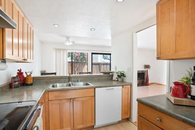 3708 Harvard Drive, Oceanside, CA 92056