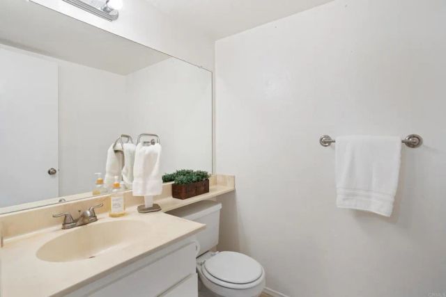 3708 Harvard Drive, Oceanside, CA 92056