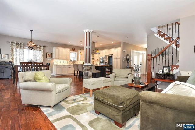 130 Reich Avenue, Mahwah, NJ 07430