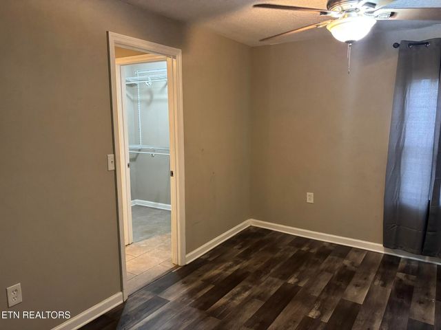 5202 Murphy Rd, Knoxville, TN 37918