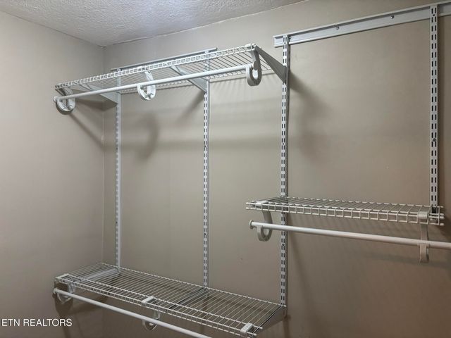 5202 Murphy Rd, Knoxville, TN 37918