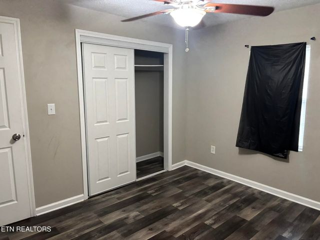 5202 Murphy Rd, Knoxville, TN 37918