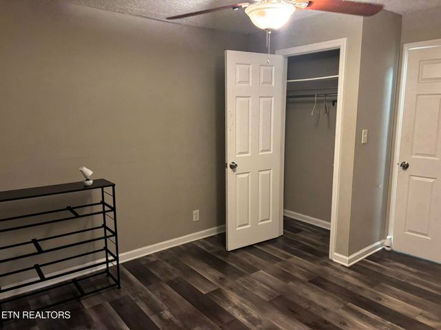 5202 Murphy Rd, Knoxville, TN 37918