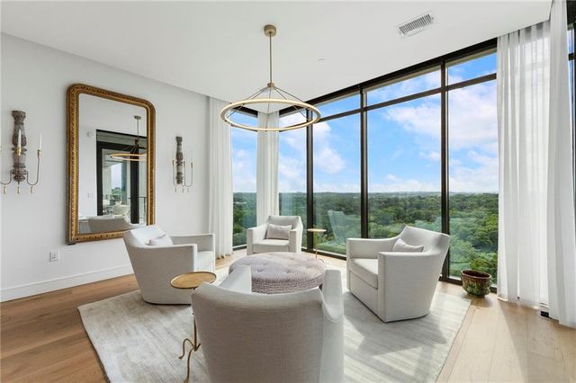 2520 Peachtree Road NW 1603, Atlanta, GA 30305