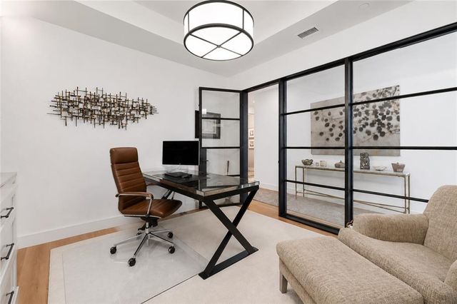 2520 Peachtree Road NW 1603, Atlanta, GA 30305