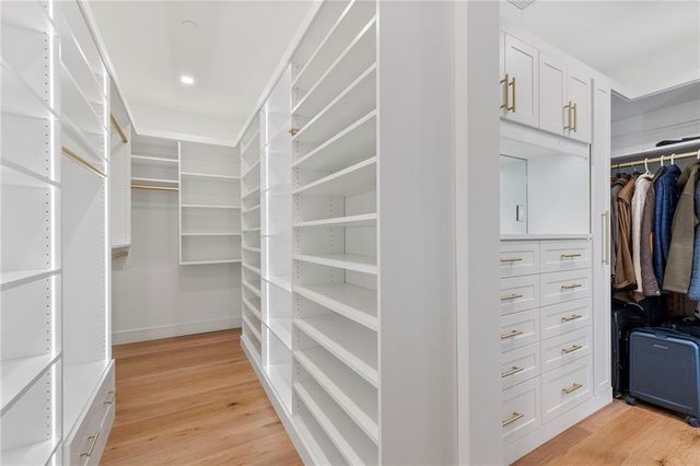 2520 Peachtree Road NW 1603, Atlanta, GA 30305