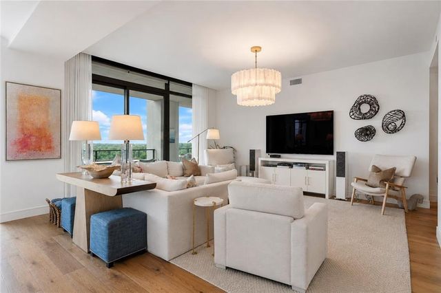 2520 Peachtree Road NW 1603, Atlanta, GA 30305