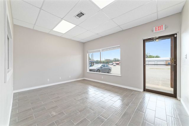 1205 Coggin Avenue, Brownwood, TX 76801