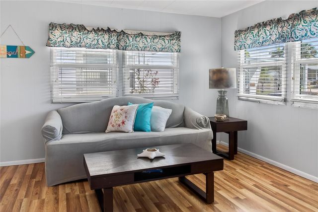 808 S GREEN CIRCLE, Venice, FL 34285