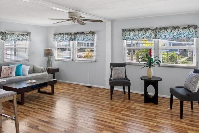 808 S GREEN CIRCLE, Venice, FL 34285
