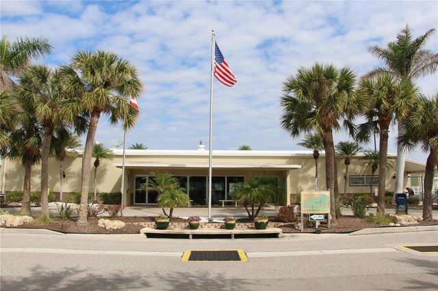 808 S GREEN CIRCLE, Venice, FL 34285