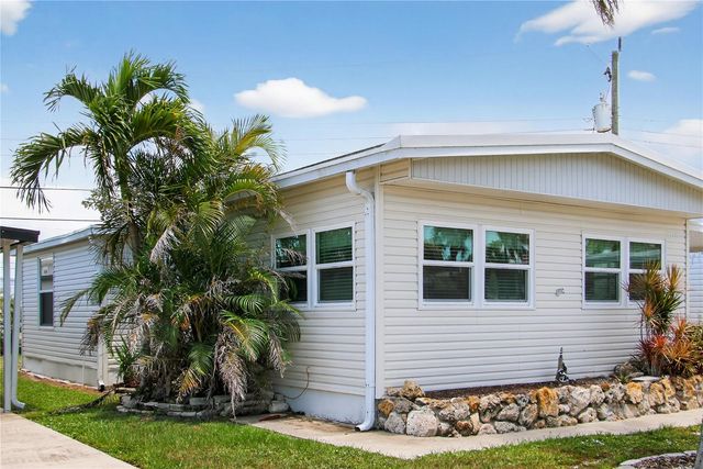 808 S GREEN CIRCLE, Venice, FL 34285