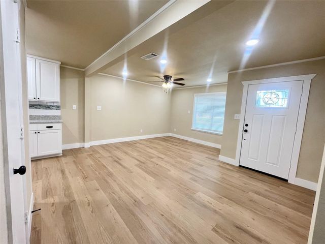 515 Maple Street, Farmersville, TX 75442
