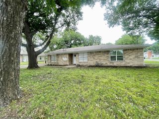 515 Maple Street, Farmersville, TX 75442