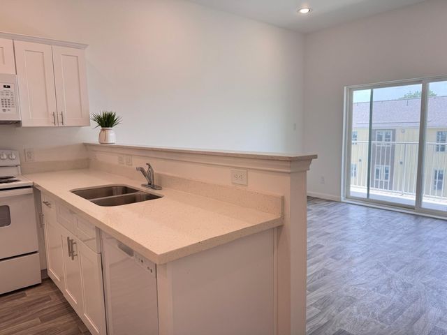 3477 Reeves Street 3H, Houston, TX 77004