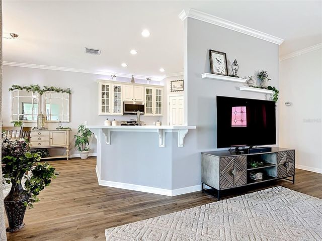 28 KNOLL WOOD DR, Poinciana, FL 34759