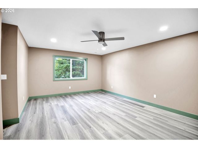 706 S 8TH Ave, Cornelius, OR 97113
