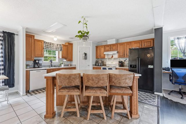 176 Austin Loop, El Paso, AR 72045