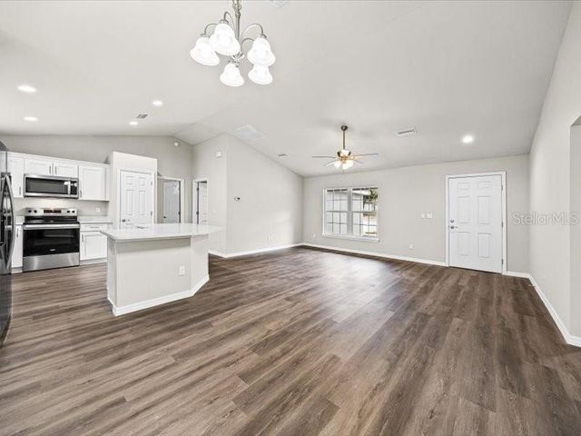 38 WILLOW ROAD, Ocala, FL 34472
