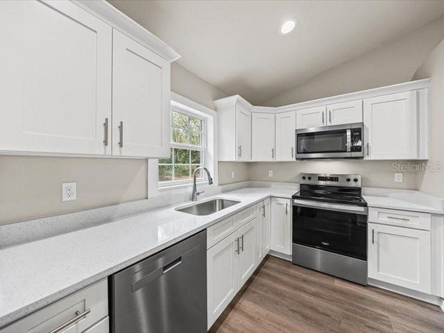 38 WILLOW ROAD, Ocala, FL 34472