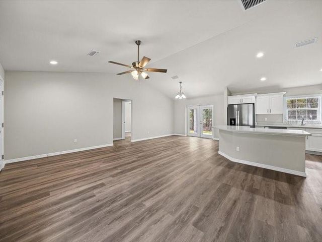 38 WILLOW ROAD, Ocala, FL 34472