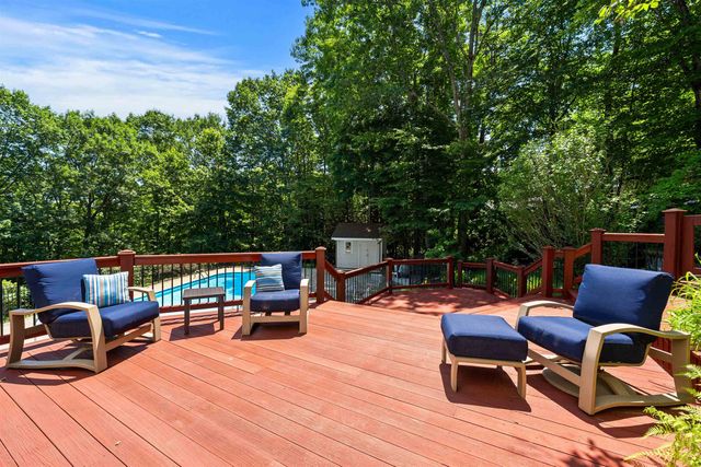 41 Roberts Road, Hopkinton, NH 03229