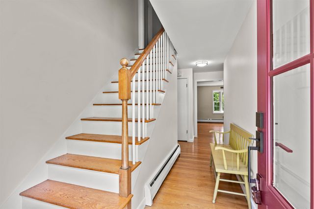 41 Roberts Road, Hopkinton, NH 03229