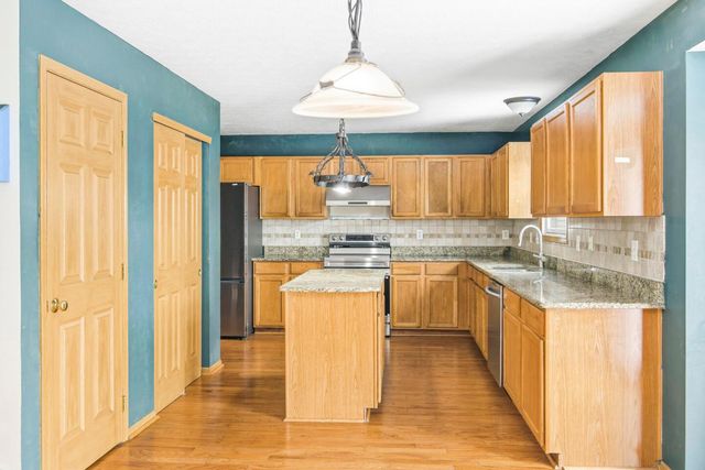 1307 Harold Stewart Parkway, Pataskala, OH 43062