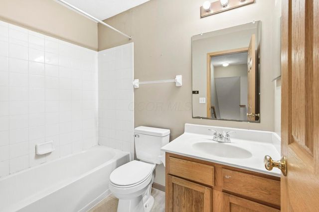 1307 Harold Stewart Parkway, Pataskala, OH 43062