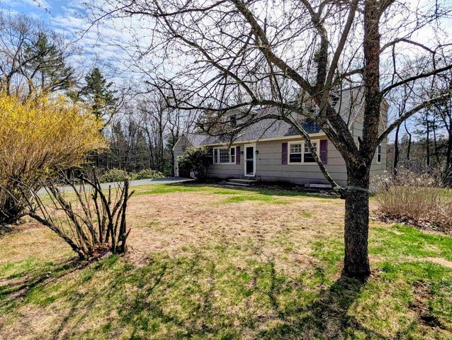 263 Cram Hill Road, Lyndeborough, NH 03082