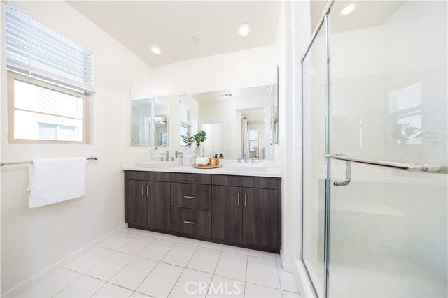 222 Harringay, Irvine, CA 92618