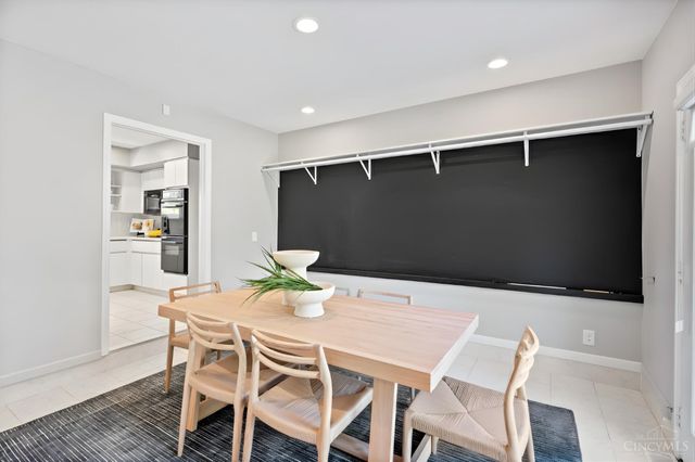 9528 Croton Drive, Montgomery, OH 45242