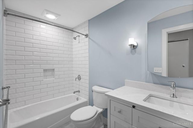 9528 Croton Drive, Montgomery, OH 45242